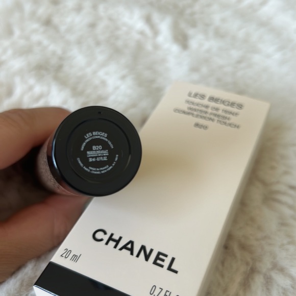 CHANEL Makeup Chanel Les Beiges Water Fresh Complexion Touch Poshmark